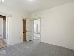 522 63rd, Oakland CA 94609