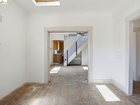 522 63rd, Oakland CA 94609