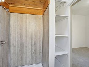 522 63rd, Oakland CA 94609
