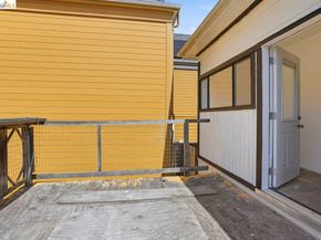 522 63rd, Oakland CA 94609