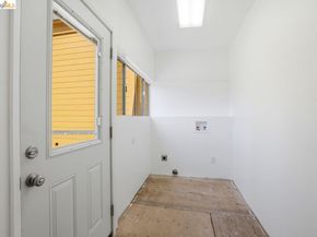 522 63rd, Oakland CA 94609