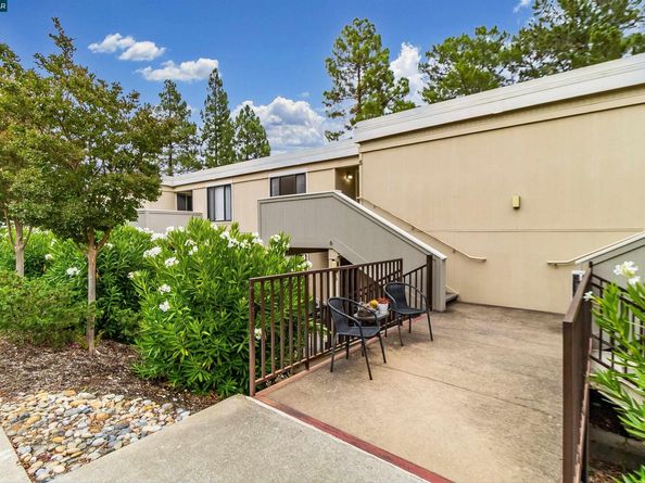 1748 Golden Rain Rd 5, Walnut Creek CA 94595