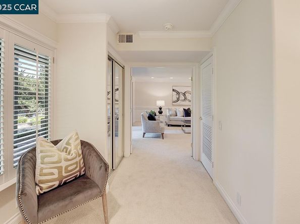 2321 Tice Creek Dr 2, Walnut Creek CA 94595
