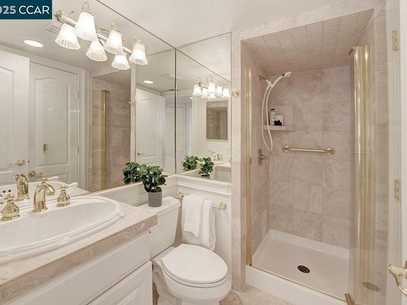 2321 Tice Creek Dr 2, Walnut Creek CA 94595