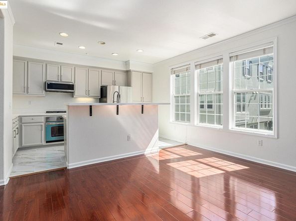 3730 Whitworth Dr, Dublin CA 94568