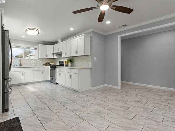 633 N P St, Livermore CA 94551