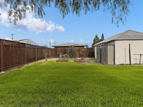 633 N P St, Livermore CA 94551