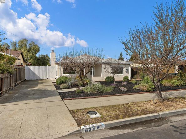 633 N P St, Livermore CA 94551