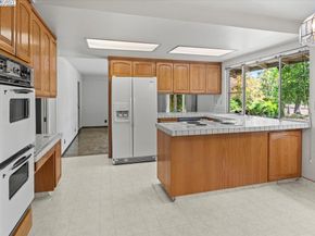 196 Crest Ave, Alamo CA 94507