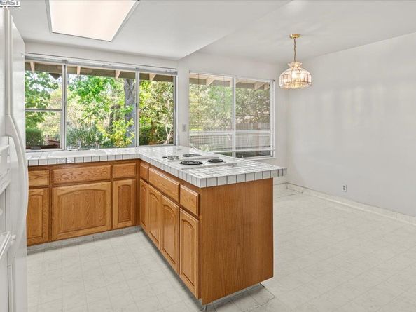 196 Crest Ave, Alamo CA 94507