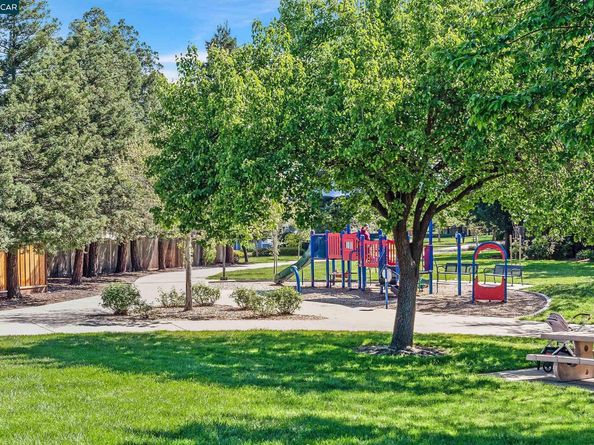 3641 Shenandoah Ct, Pleasanton CA 94588