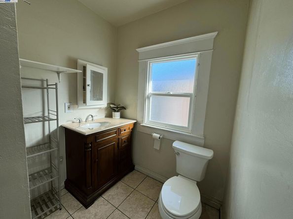 1436 52Nd Ave, Oakland CA 94601