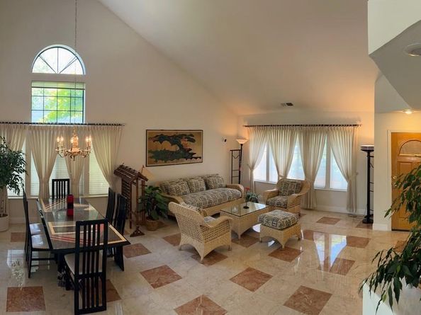 111 Anderson Rd, Alameda CA 94502