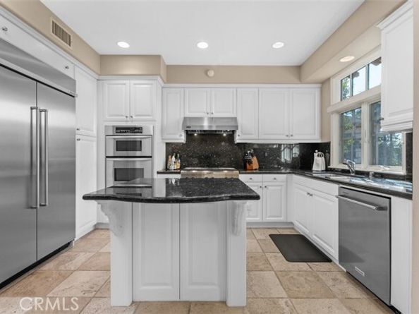 2548 Bungalow Place, Corona Del Mar (newport Beach) CA 92625
