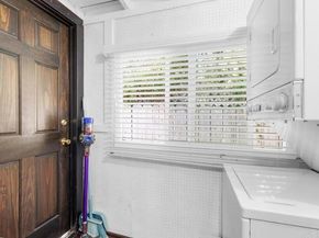 1607 Robinson Avenue, San Diego CA 92103