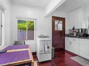 1607 Robinson Avenue, San Diego CA 92103