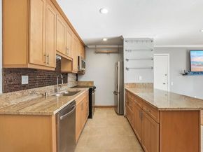 5700 Baltimore Dr 191, La Mesa CA 91942