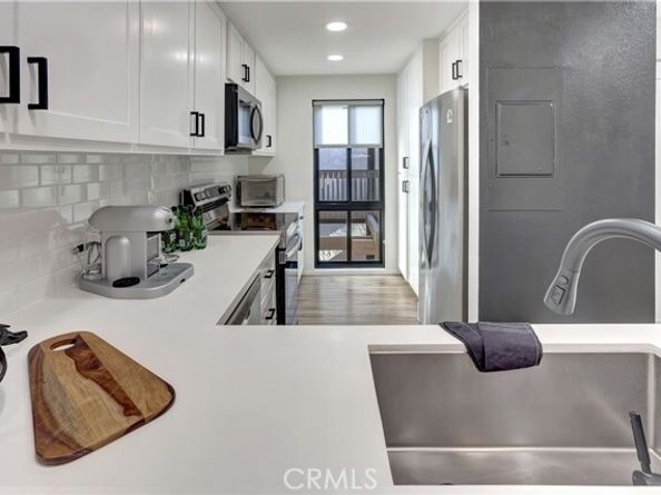 6331 Marina Pacifica, Long Beach CA 90803