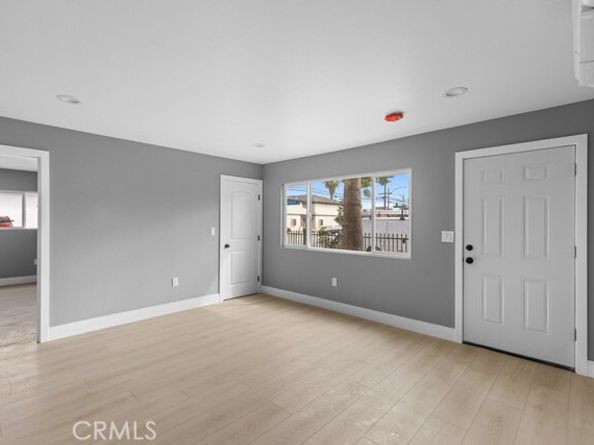 943 N Washington Place, Long Beach CA 90813
