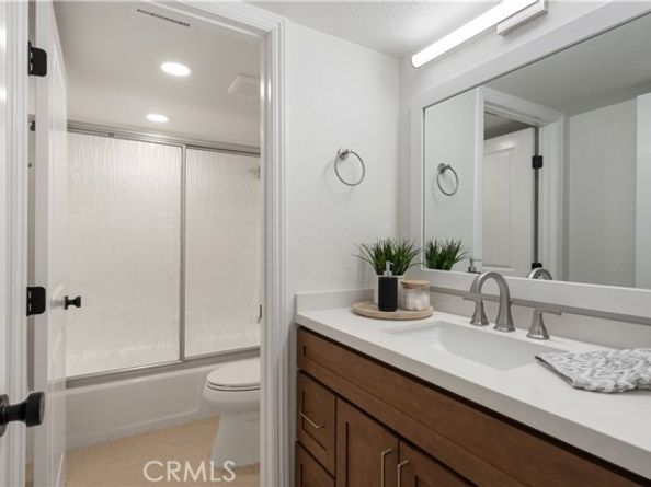 32001 Via Coyote, Laguna Hills CA 92679