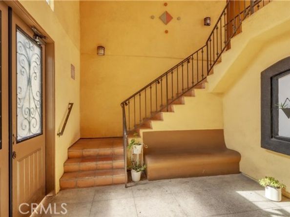 7111 La Tijera C101, Westchester (los Angeles) CA 90045