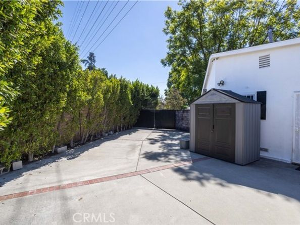 11117 Sylvan Street, North Hollywood (los Angeles) CA 91606