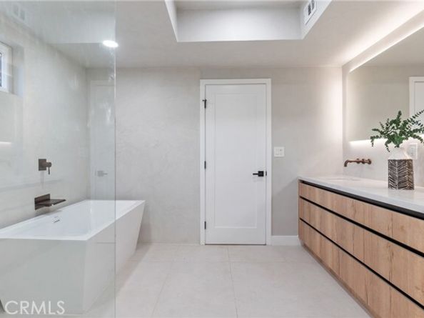 5166 Marmol Drive, Woodland Hills (los Angeles) CA 91364