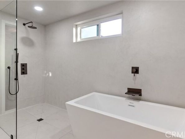 5166 Marmol Drive, Woodland Hills (los Angeles) CA 91364