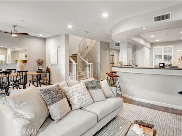 13031 Villosa Place 117, Los Angeles CA 90094