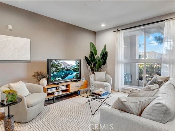 13031 Villosa Place 117, Los Angeles CA 90094