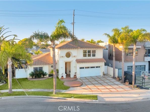 9112 Playa Drive, Huntington Beach CA 92646