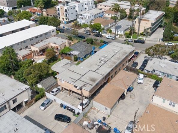 2614 S Garth Avenue, Los Angeles CA 90034