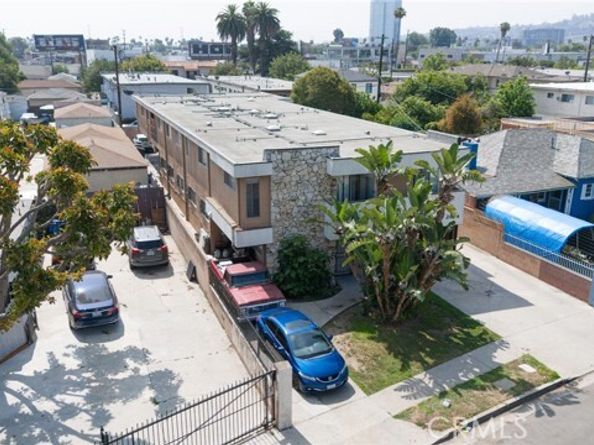 2614 S Garth Avenue, Los Angeles CA 90034