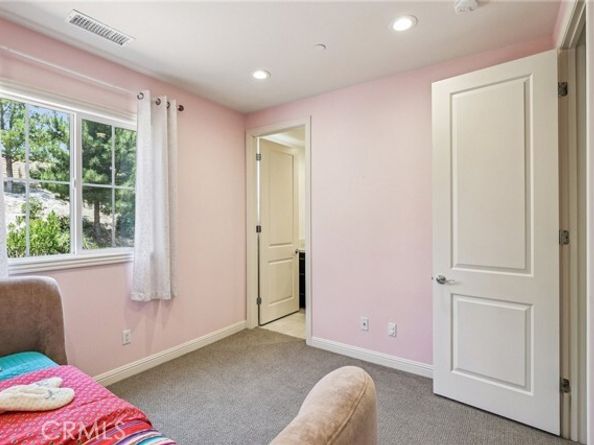 285 Pinnacle Drive, Lake Forest (el Toro) CA 92630