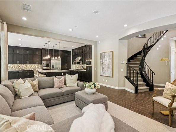 285 Pinnacle Drive, Lake Forest (el Toro) CA 92630
