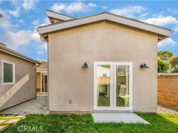 1720 Petaluma Ave, Long Beach CA 90815