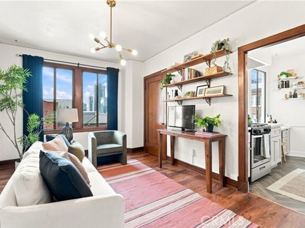 315 W 3rd 401, Long Beach CA 90802