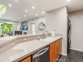 12963 Runway Road 101, Los Angeles CA 90094