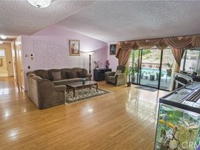 17149 Gledhill Street, Northridge (los Angeles) CA 91325