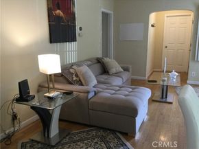 20957 Community Street, Canoga Park (los Angeles) CA 91304
