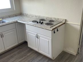20957 Community Street, Canoga Park (los Angeles) CA 91304