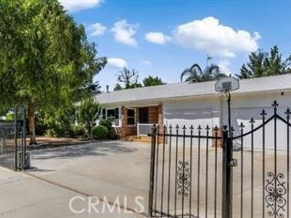 20957 Community Street, Canoga Park (los Angeles) CA 91304