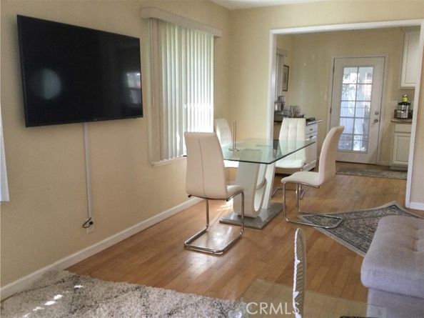 20957 Community Street, Canoga Park (los Angeles) CA 91304