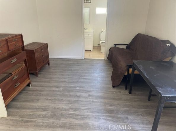 20957 Community Street, Canoga Park (los Angeles) CA 91304