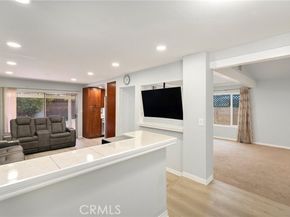 8303 Topeka Drive, Northridge (los Angeles) CA 91324