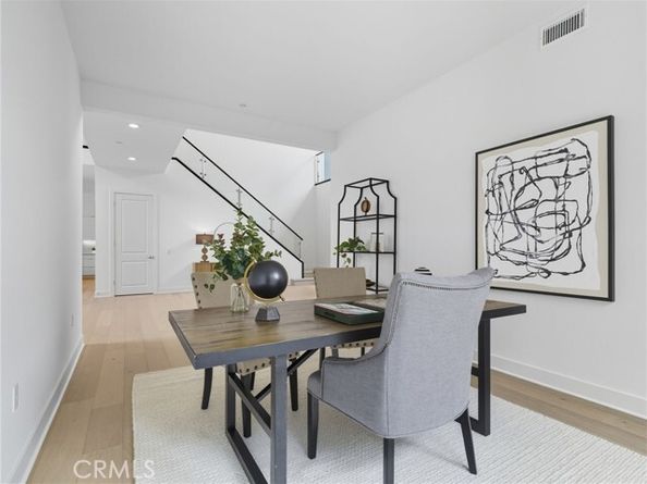 9531 N Andora Avenue, Chatsworth (los Angeles) CA 91311