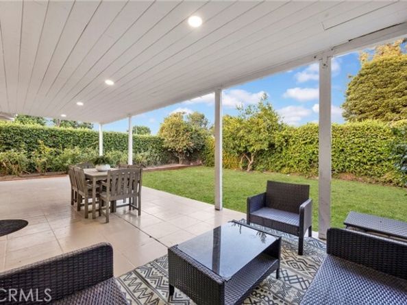 9054 Darby Avenue, Northridge (los Angeles) CA 91325