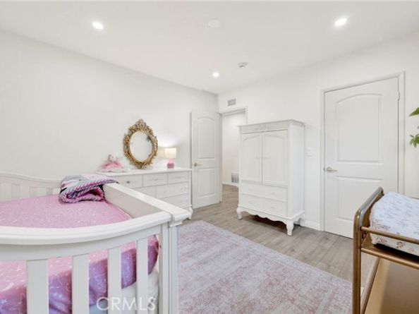 9054 Darby Avenue, Northridge (los Angeles) CA 91325