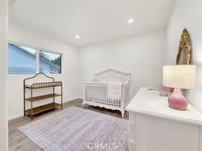 9054 Darby Avenue, Northridge (los Angeles) CA 91325