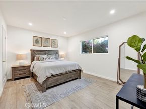 9054 Darby Avenue, Northridge (los Angeles) CA 91325